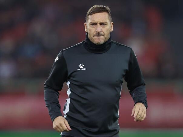 Legendarni Totti najavio povratak fudbalu!