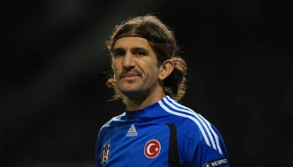 Legendarni turski golman Rustu Recber hitno hospitalizovan zbog koronavirusa