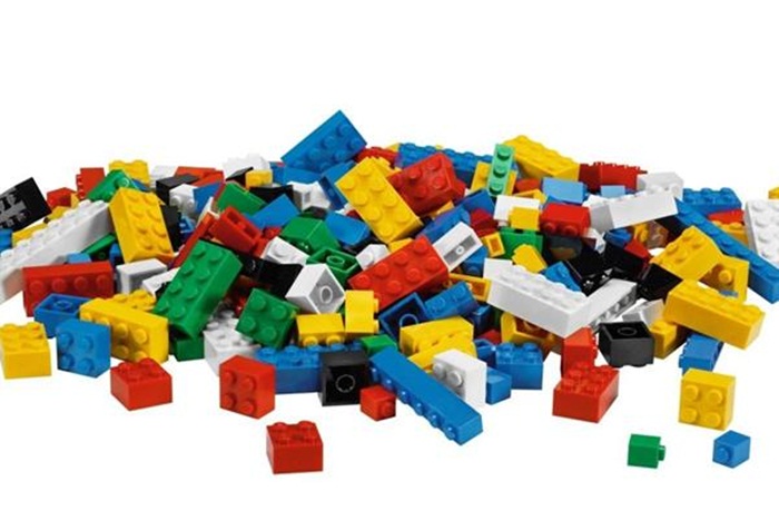 Lego kockica ispala dječaku iz nosnice nakon dvije godine