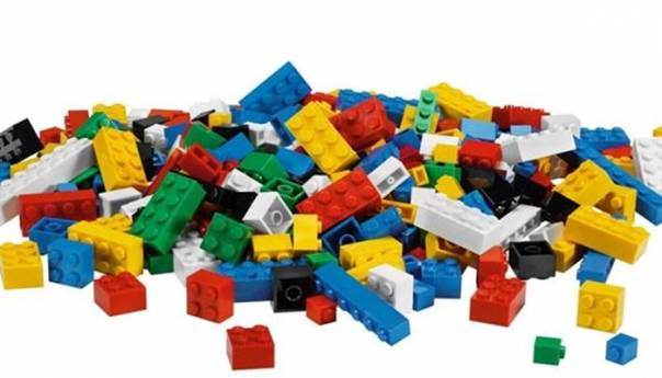 Lego kockica ispala dječaku iz nosnice nakon dvije godine