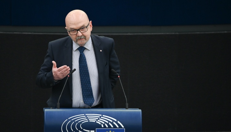 Legutko: EU parlament nanio mnogo štete Evropi