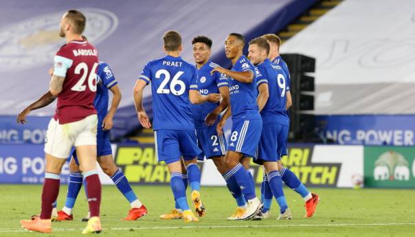 Leicester utrpao Burnleyju četiri gola i preuzeo vrh Premiershipa