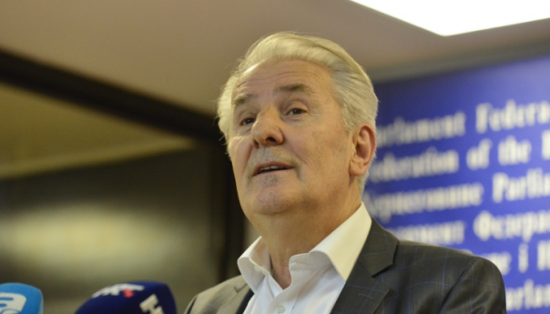 Lendo: Bradara i Stojanović krše Ustav i ignorišu volju Bošnjaka