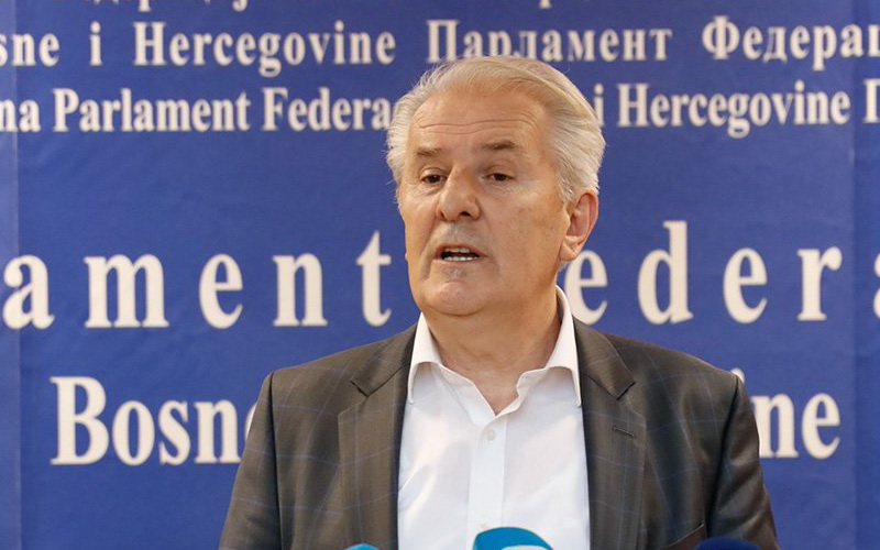 Lendo: HDZ i Osmorka pokušavaju ignorirati Ustav