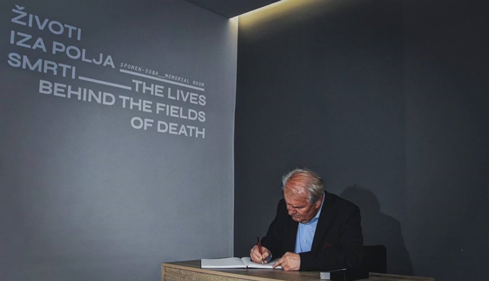 Lendo: Naša obaveza je da širimo istinu o genocidu u Srebrenici