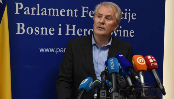 Lendo: Odlukom Schmidta Bošnjaci su prekriženi