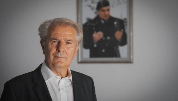 Lendo: Plenkoviću bolje da se bavi državom svojih građana i pusti nas