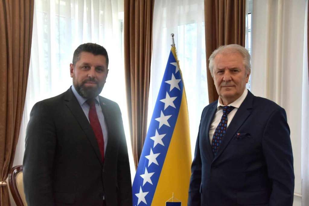 Lendo u Banja Luci: Ustav BiH je taj koji čuva državu BiH, samim tim i FBiH i RS