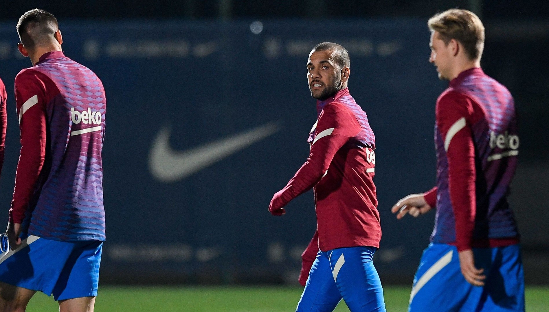 Lenglet i Dani Alves pozitivni na covid-19