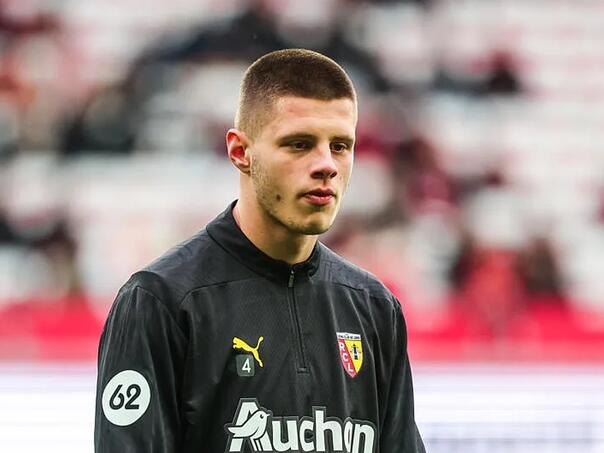 Lens napravio grešku sa Nidalom Čelikom, za kaznu mu oduzeti bodovi