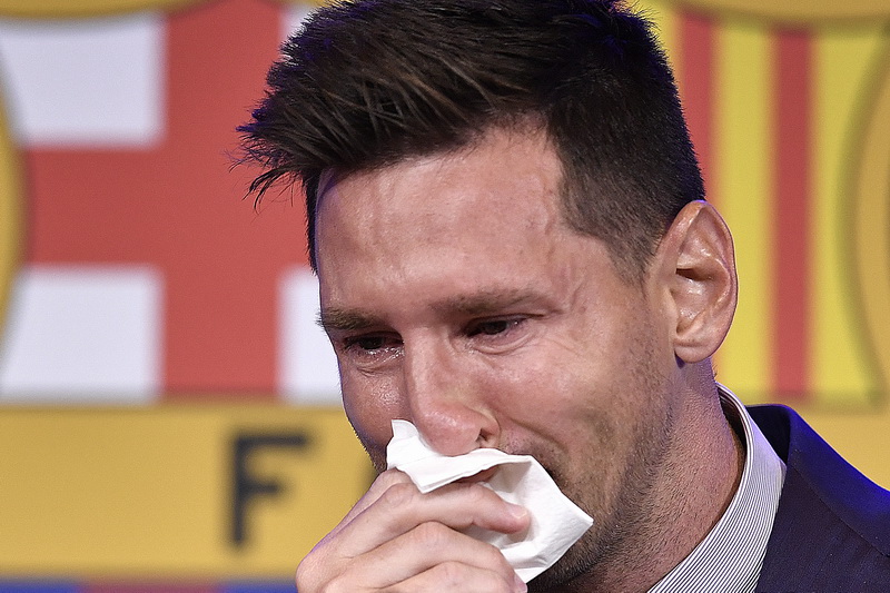 Leo Messi se gušio u suzama, pljeskali mu duže od minute
