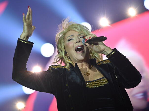 Lepa Brena prekinula saradnju sa bendom nakon 16 godina