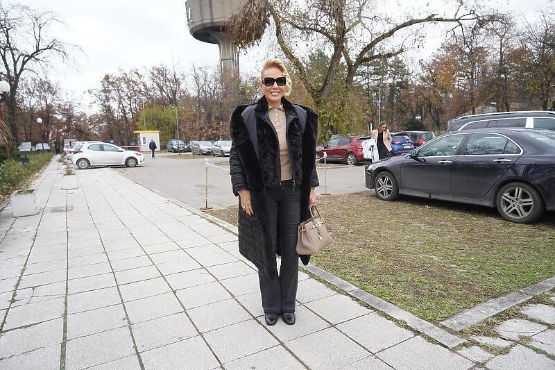 Lepa Brena pronosala torbu čija je cijena veća od 35.000 dolara
