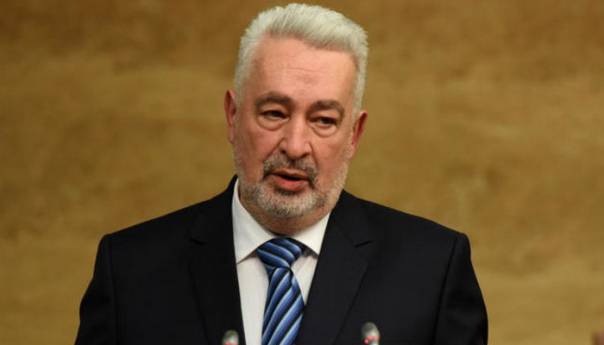 Leposavić nije imao pravo iznijeti lični stav o Srebrenici