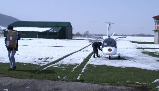 Letjelica FUCZ poletila iz Bihaća s 10 uzoraka pacijenata
