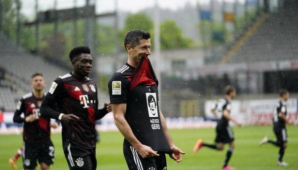 Lewandowski izjednačio rekord Gerda Mullera