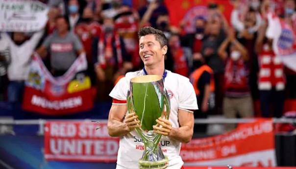 Lewandowski najbolji igrač Evrope za sezonu 2019/2020