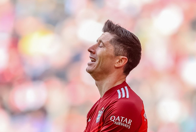 Lewandowski potpisuje za Barcelonu
