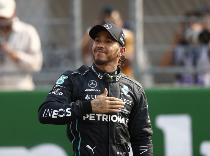 Lewis Hamilton zvanično prešao u Ferrari