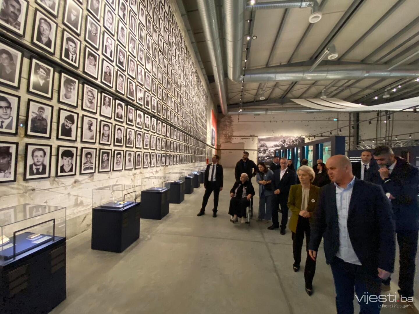 Leyen posjetila Muzej genocida u Potočarima