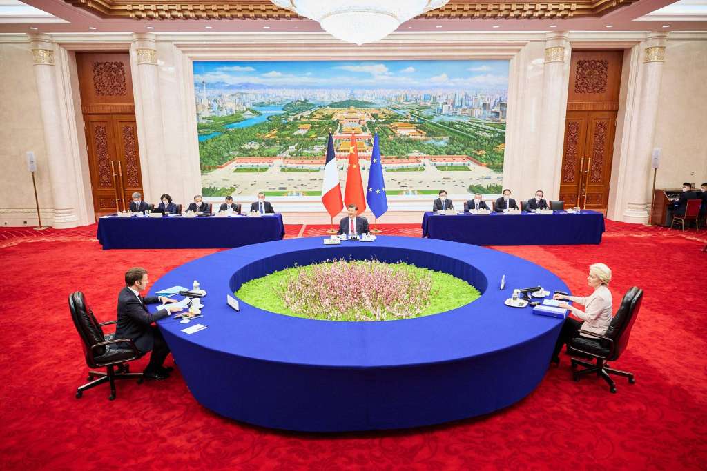 Leyen upozorila kineskog predsjednika da ne šalje oružje Rusije