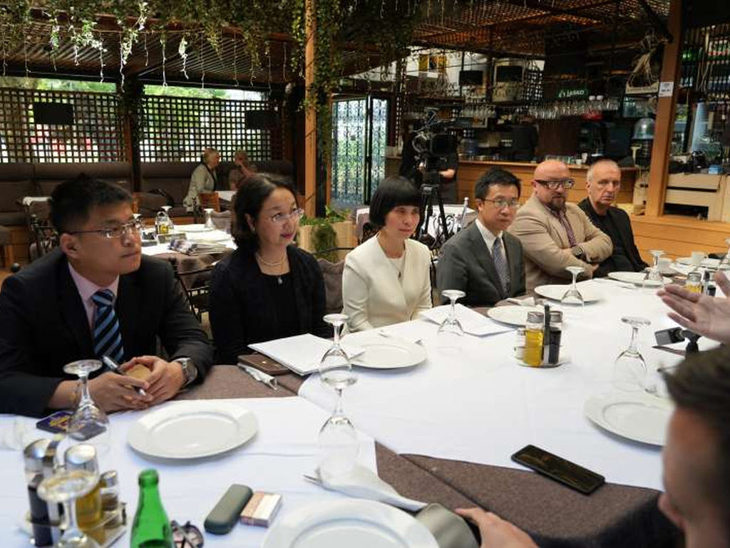 Li Fan: Putovati prostranstvima Kine i doživjeti njenu raznolikost