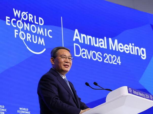Li Qiang upozorio u Davosu na prijetnju globalnoj ekonomiji