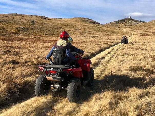 Lice teže povrijeđeno nakon što je palo sa kvada na Јahorini