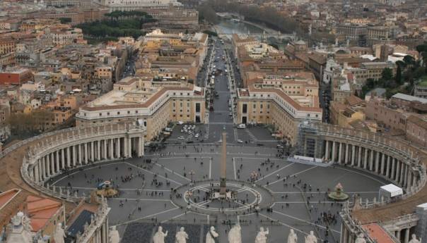 Lični ljekar pape Franje preminuo od posljedica zaraze koronavirusom
