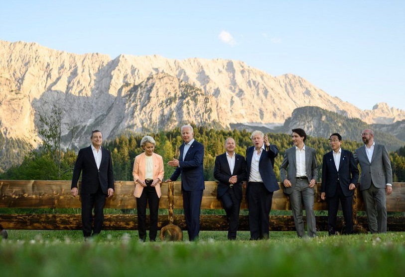 Lideri G7 o raketiranju šoping-centra u Ukrajini