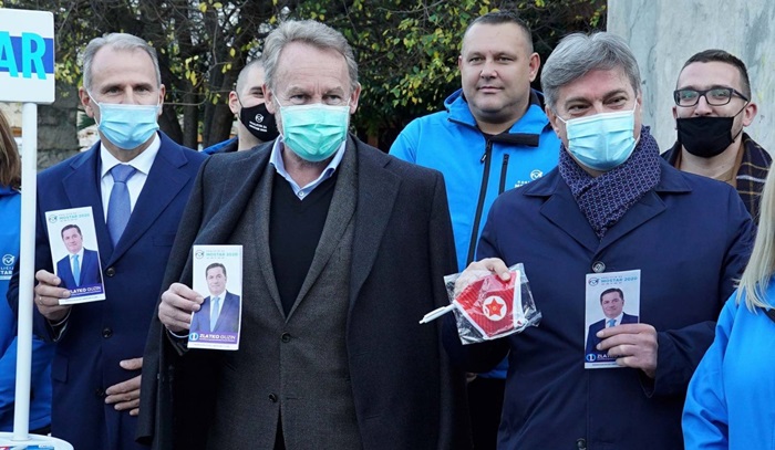 Lideri stranaka obišli staru jezgru Mostara i razgovarali s građanima