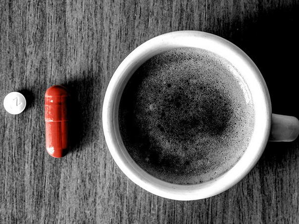 Lijekovi koji nikako ne idu uz kafu: Stručnjaci objašnjavaju zbog čega