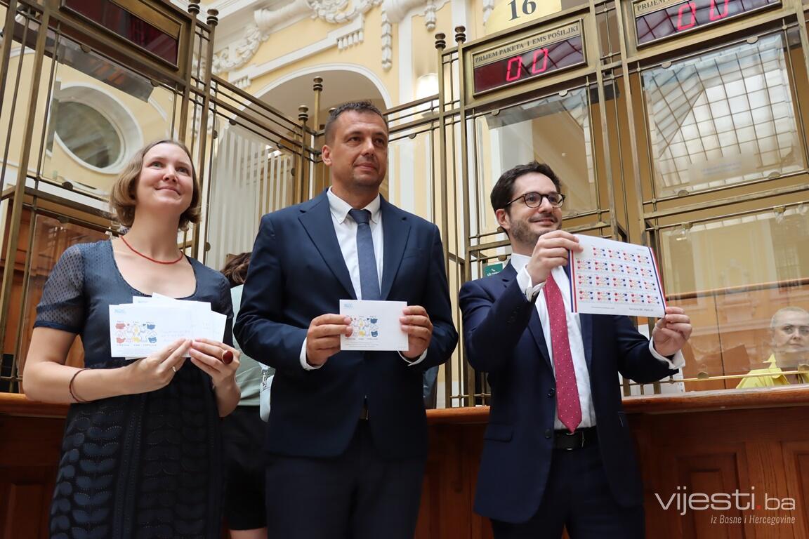 Lijepa priča iz BH Pošte: Poštanska markica iz Sarajeva za Pariz