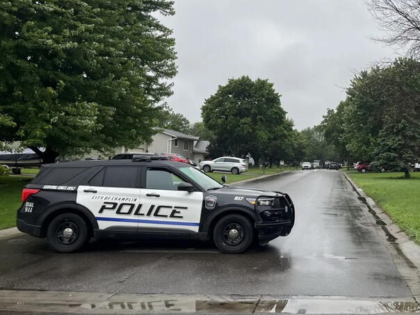 SAD: Ubijeni zastupnica Demokratske stranke i njezin muž, pronađen popis