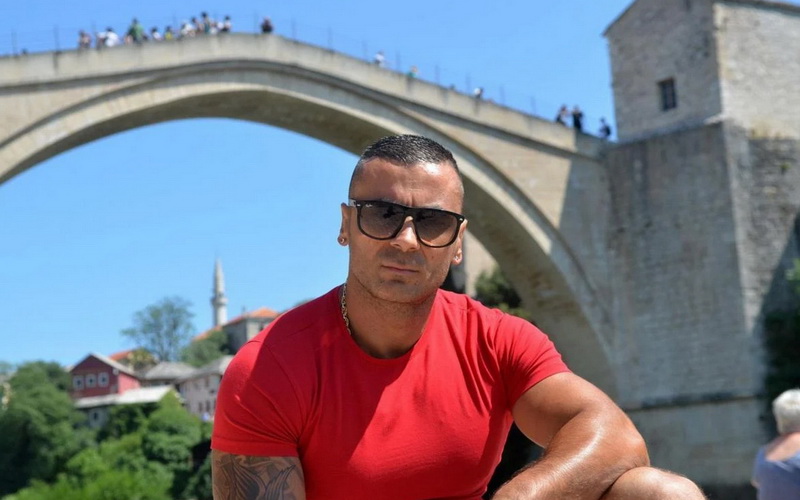 Listo: Skokovi sa Starog mosta su pravi praznik i događaj godine