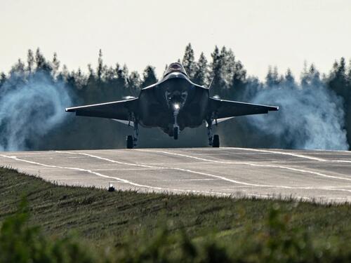 Litvanija traži od NATO-a hitne reakcije: Avioni trebaju rušiti ruske dronove iznad Baltika