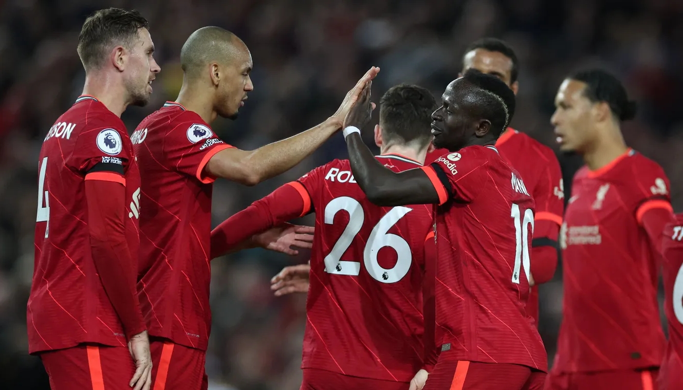 Liverpool deklasirao United i barem privremeno preuzeo vrh tabele