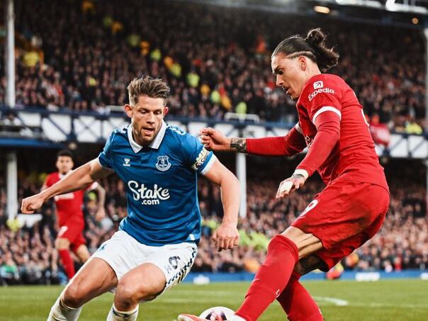 Liverpool izgubio u gradskom derbiju i oprostio se od borbe za titulu