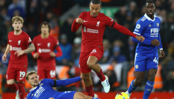 Liverpool pomoću autogolova do pobjede nad Leicesterom