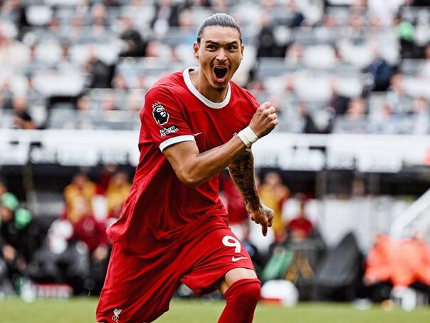 Liverpool preokretom sa igračem manje slavio protiv Newcastlea