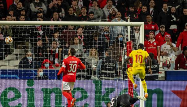 Liverpool trijumfovao u Lisabonu i napravio veliki korak ka polufinalu