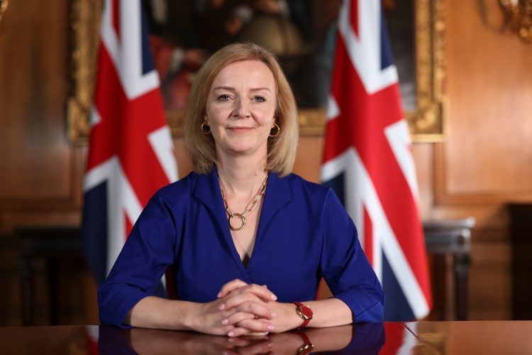 Liz Truss podnijela ostavku nakon samo 45 dana na dužnosti!