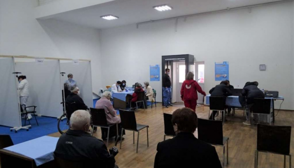 Ljekari i drugi medicinski radnici u sve većem broju napuštaju USK