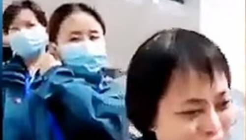 Ljekari skidaju maske u Vuhanu: Ova slika je obišla svijet