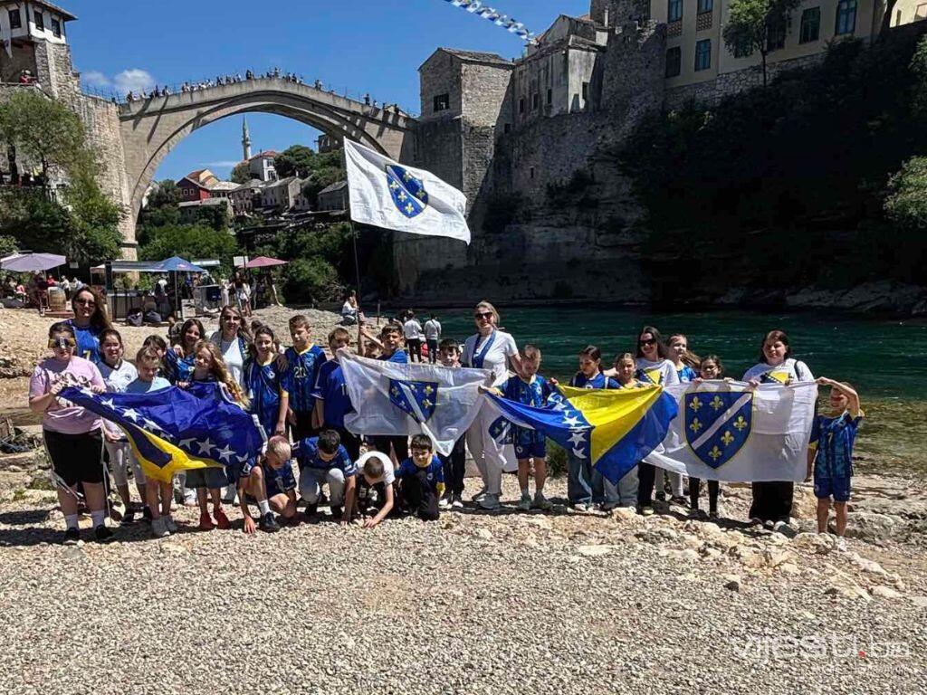 Ljiljani, pjesma i dresovi: Mostarska djeca pokazala kako se voli BiH