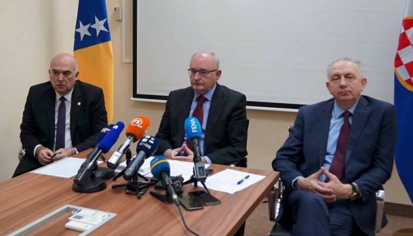 Ljubić: Međunarodni faktor šalje signale da se Izborni zakon mora mijenjati