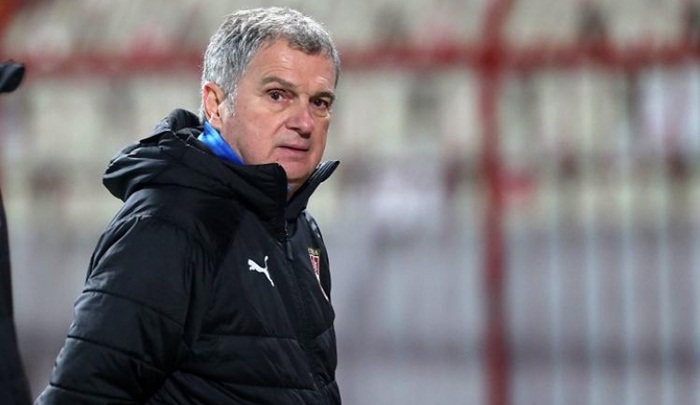 Ljubiša Tumbaković više nije selektor nogometne reprezentacije Srbije