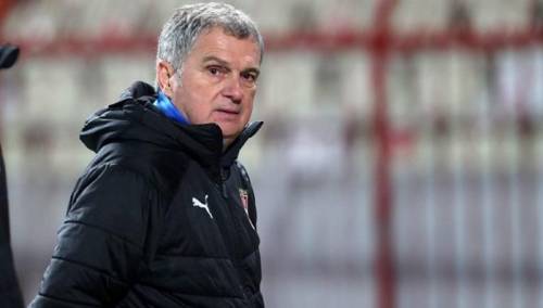 Ljubiša Tumbaković više nije selektor nogometne reprezentacije Srbije