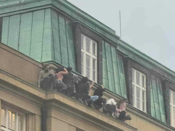 Ljudi s fotografije koja je postala simbol preživljavanja: ‘Čuli smo ga kako dolazi‘