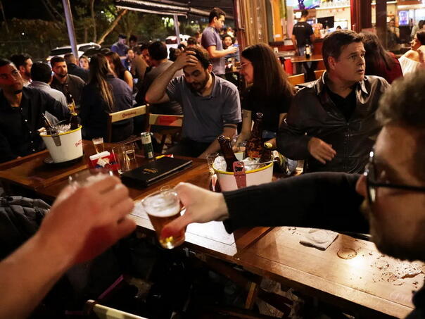 Ljudi u Brazilu umiru, osljepljuju: Svi putevi vode prema otmjenim barovima